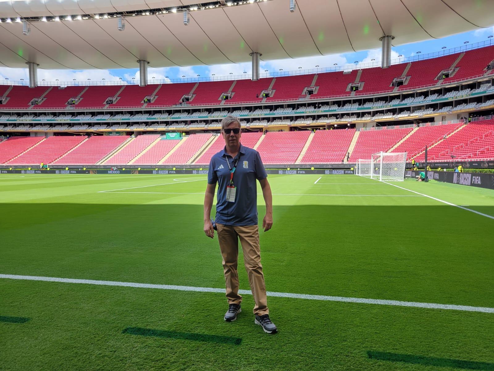 EN COULISSES AVEC JOHN STEWART À LA COUPE DU MONDE DU MONDE FIFA 